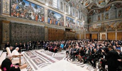 Papa Francis’ten çağdaş sanat daveti