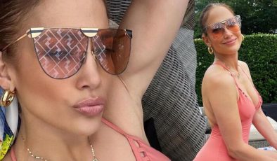 53 yaşındaki Jennifer Lopez’den mayolu poz