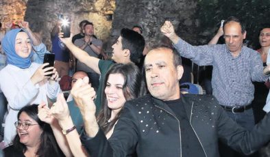 Renkli gece
