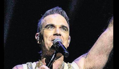 Robbie Williams geliyor!