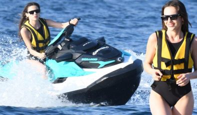 Yağmur Tanrısevsin’in Bodrum’da jet ski keyfi