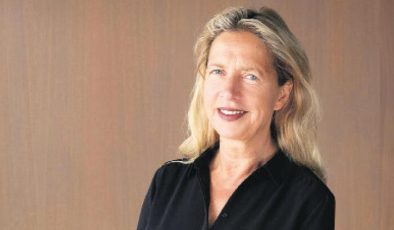 İstanbul Bienali’ne Kraliyet Nişanı Sahibi Küratör: Iwona Blazwick