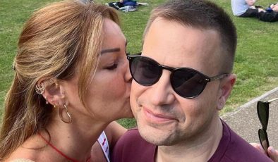 Pınar Altuğ ile Yağmur Atacan 16’ncı evlilik yıl dönümlerini kutladı!