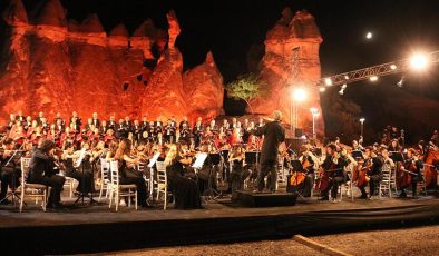 Türkiye Gençlik Filarmoni Orkestrası Devlet Çok Sesli Korosu’ndan Nevşehir’de büyüleyen konser