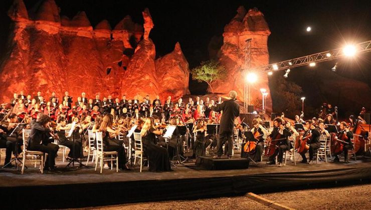 Türkiye Gençlik Filarmoni Orkestrası Devlet Çok Sesli Korosu’ndan Nevşehir’de büyüleyen konser