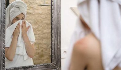 Gözden kaçıyor ancak mikrop yuvası! Havlu kullanmak cildinize bakın ne yapıyor