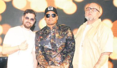 Grammy ödüllü yıldız İstanbul’da