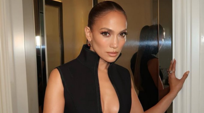 Jennifer Lopez malikanesini satışa çıkardı